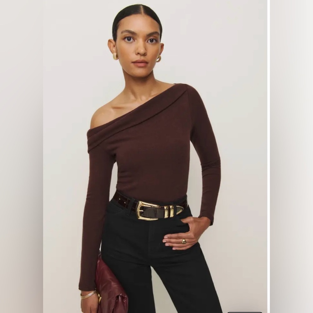 Reformation Elio off the shoulder knit top S mahogany